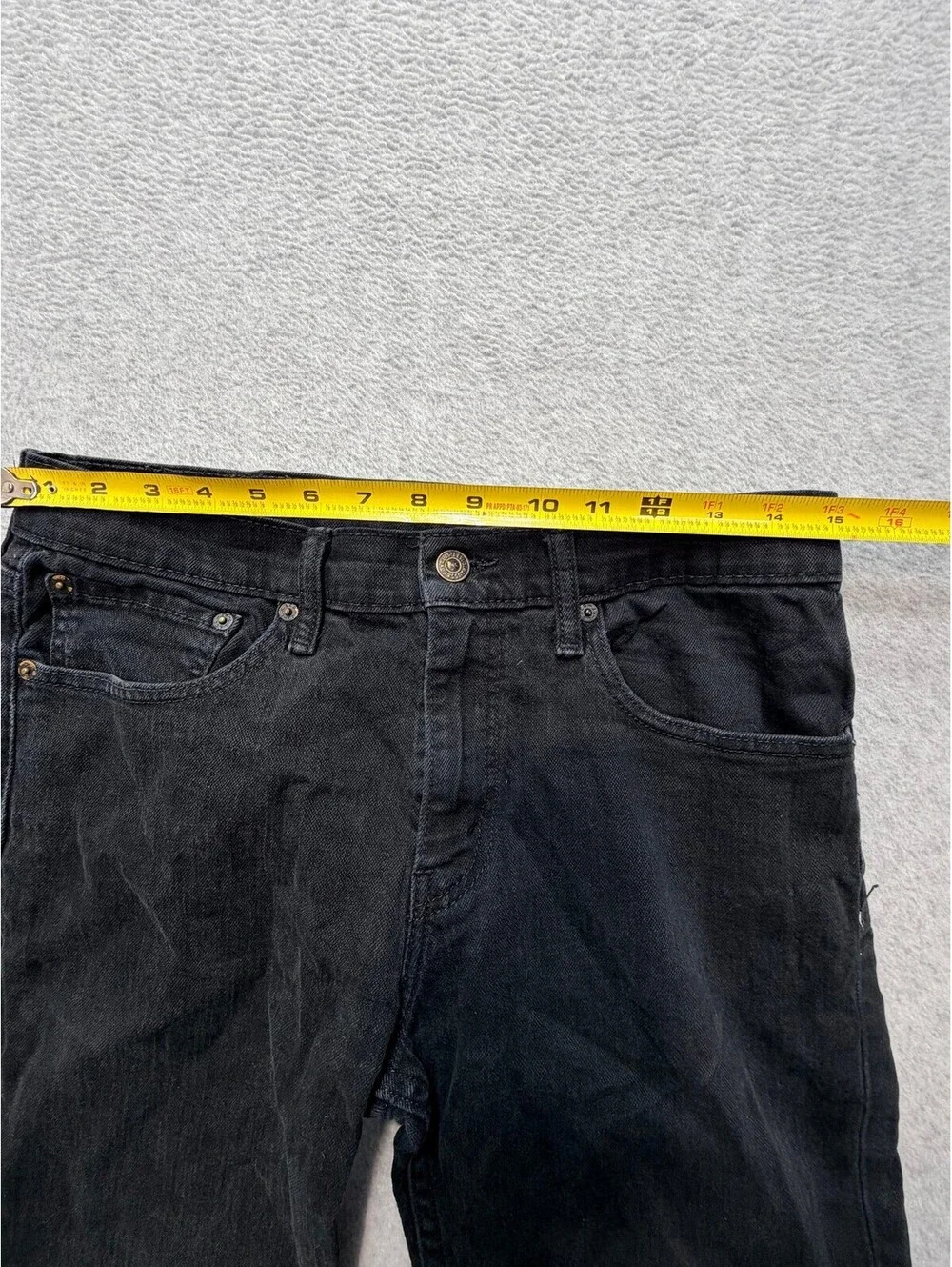 Levis experience modern